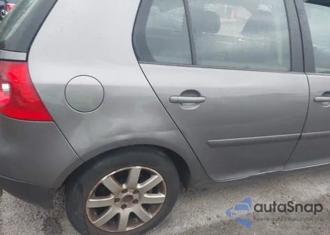 2009 Volkswagen Rabbit S из США, поврежденный, VIN WVWDB71K79W071825